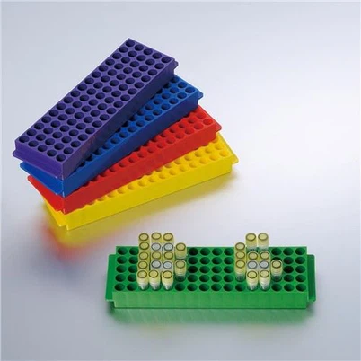 Laboratoriemikrocentrifugerørstativer af høj kvalitet.