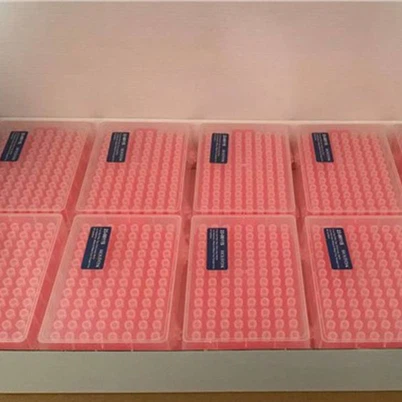 10 ul filtrerede pipettespidser, ekstra lange, klare, sterile, stativ