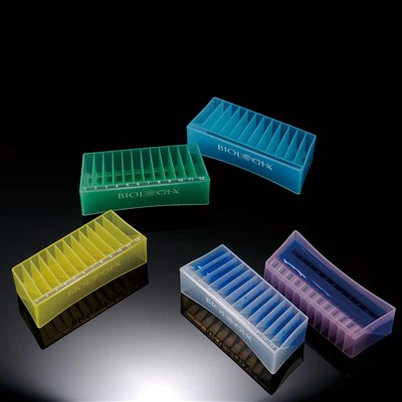 Højkvalitets 12-kanals PP-bassiner med forskellige farveløsninger i Kina